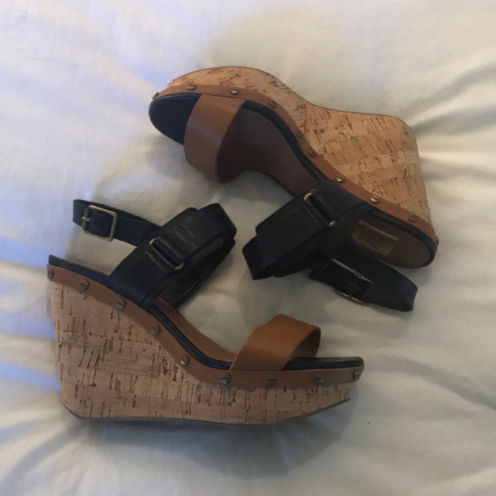 ❣️HP 6/3❣️DV by Dolce Vita Platform Cork Wedge